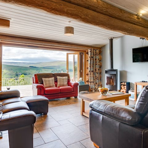 Open the doors and enjoy spectacular views across the countryside