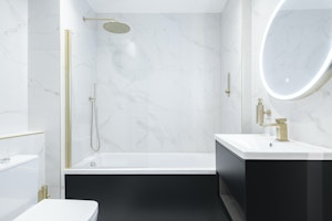 Harley Street Chic image 7