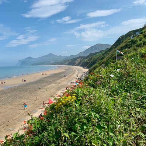 Explore the beautiful Llyn Peninsula and the nearby Pwllheli beach 