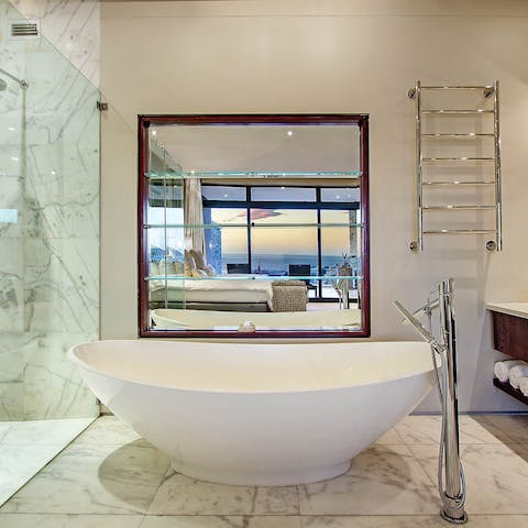 Pamper yourself in the luxurious bathrooms after days of exploring Cape Town