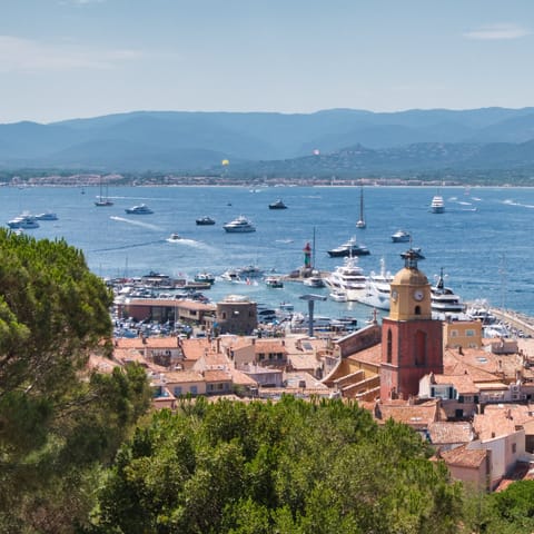 Experience the magic of the Côte d'Azur from Saint Tropez