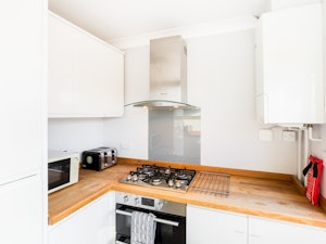 Warwickshire Townhouse image 5