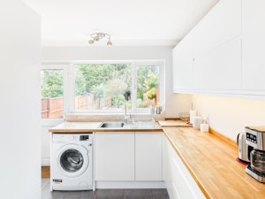 Warwickshire Townhouse image 2