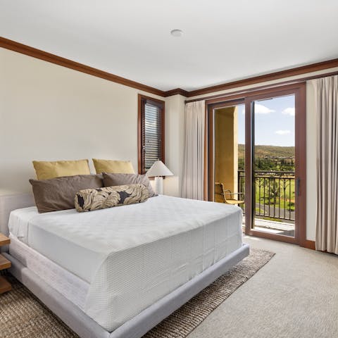 Wake up in the comfortable bedrooms feeling rested and ready for another day in your Hawaiian paradise