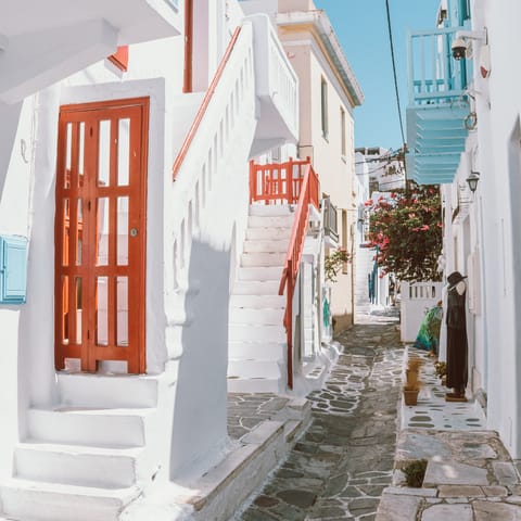 Explore the stunning town of Mykonos, a ten-minute drive from the villa