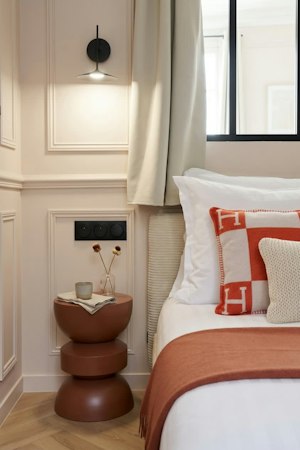 Right Bank Living image 13