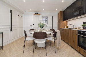Right Bank Living image 3