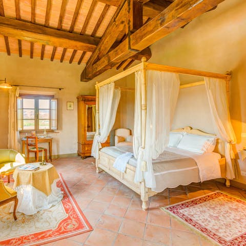 Sleep soundly in romantic bedrooms