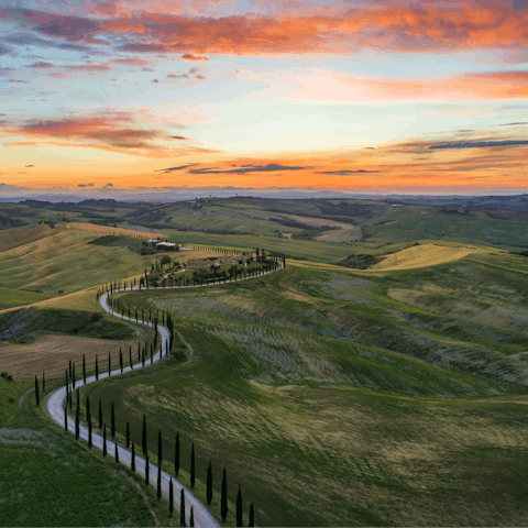 Explore the pretty villages of the Tuscan hills