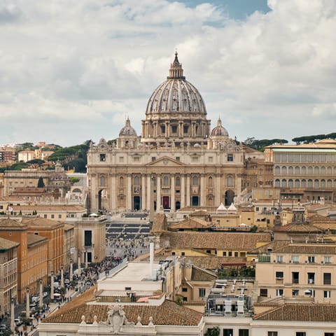 Go out and explore the Vatican with its countless historic sights