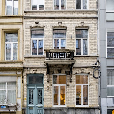 Stay in a handsome townhouse in the Brederode neighbourhood of Antwerp