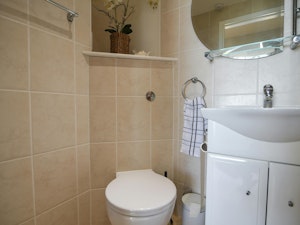 Shell Cottage image 6