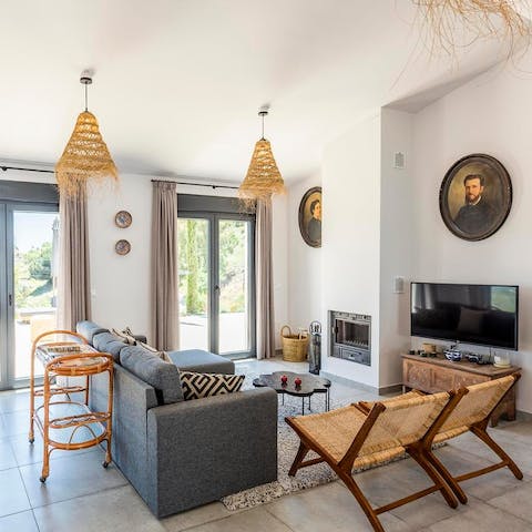 Enjoy a warm welcome from the light and stylish interior of this home