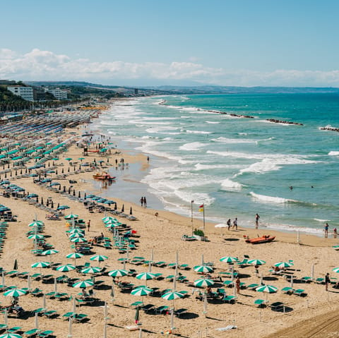 Find beaches like Atrani 5km away from your doorstep