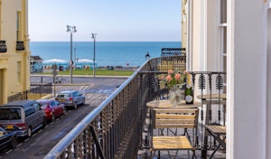 Hove Actually image 9
