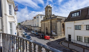 Hove Actually image 5