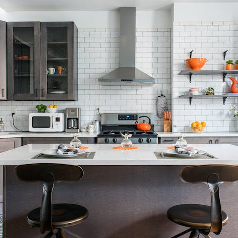 Cook in the big, stylish kitchen - a rarity for a city apartment