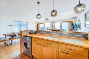 Pevensey Bay Beaut image 9