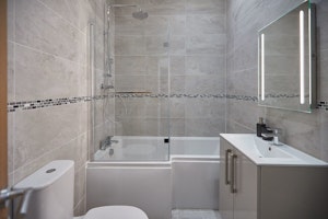 Spa Town image 13