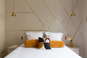 Golden Nugget image 8