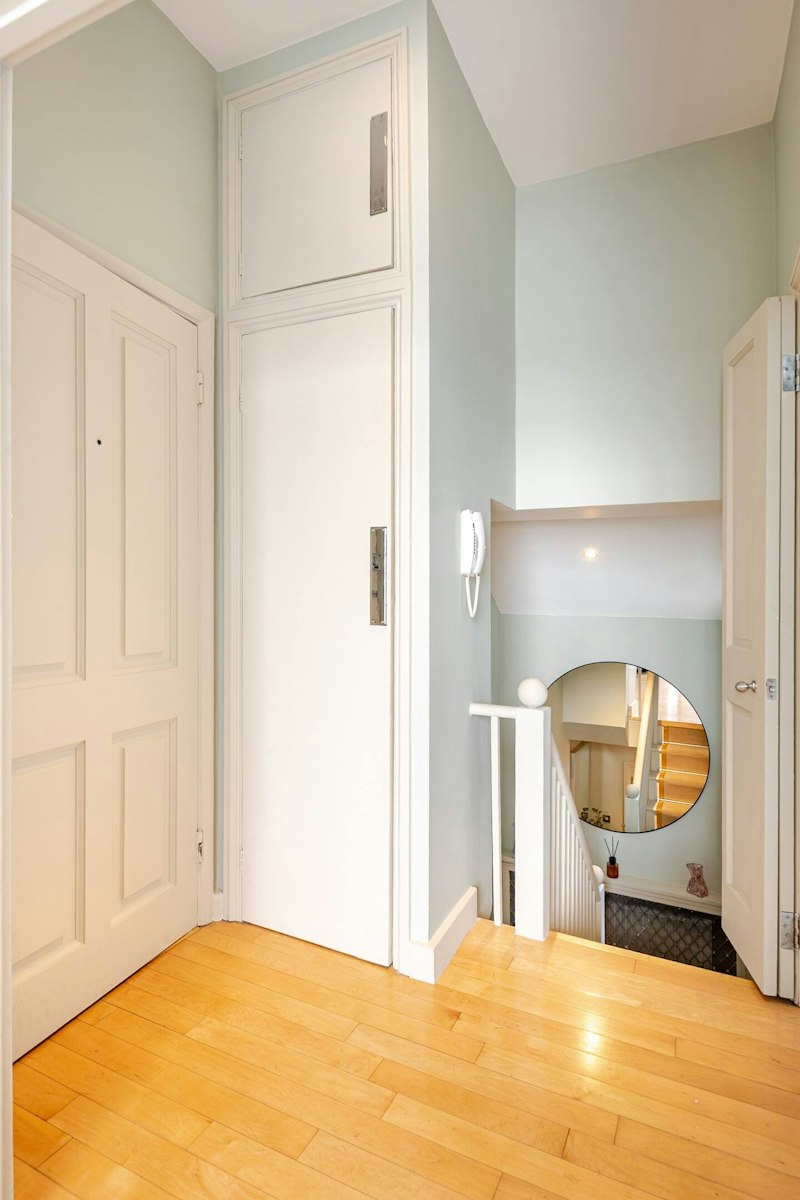 Elegant Townhouse additional image