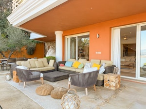 Cote d'Azur Embers image 11