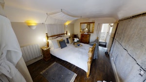 Courtyard Keeper image 3