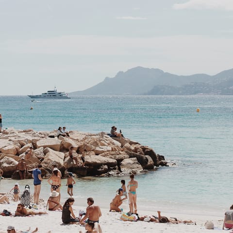 Enjoy the beautiful beaches of the Cote d'Azur, with your nearest one, L'Espiguette, just a twelve-minute drive away 