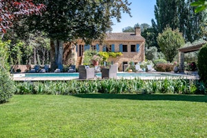 Sunny Stone Abode image 8