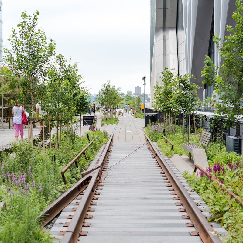 Stroll down The High Line – an elevated, linear park that once was an old rail line