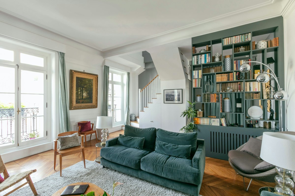 Parisian Family, Ile-de-France
