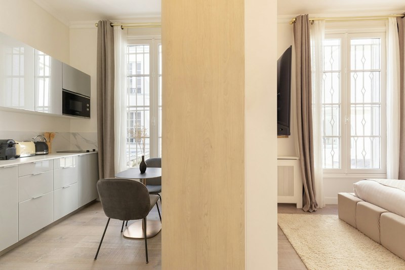Parisian Serene additional image