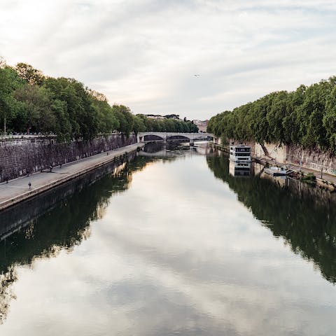 Hop over the Ponte Sisto and you reach Rome's biggest sights in under half an hour