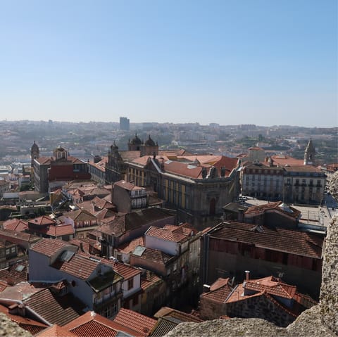 Get your bearings on the city from Torre dos Clérigos, within walking distance