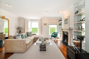 Battersea Parkside image 1