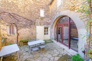Provencal Hideaway image 9