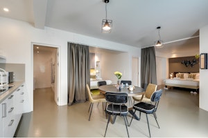 Urban Haven image 10