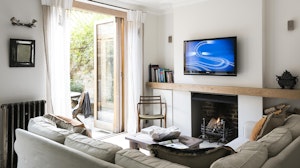 Garden Apartment in Chelsea image 5
