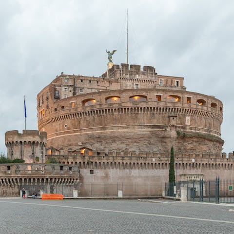 Cross the street to enter Parco della Mole Adriana and see Castel Sant'Angelo 