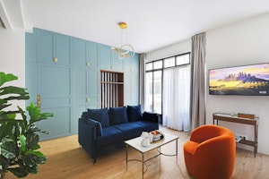 Blue Parisian image 1