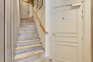 Ivy & Bastille image 12