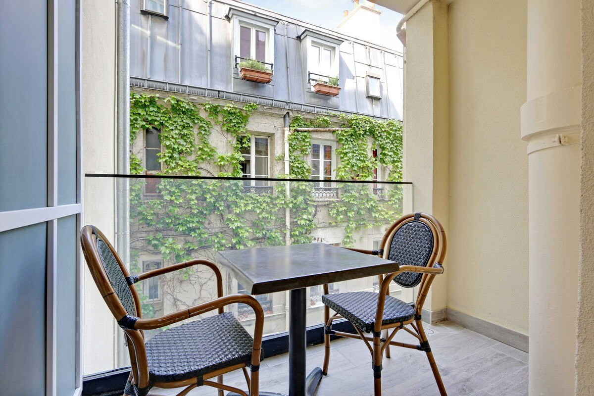 Ivy & Bastille, Ile-de-France