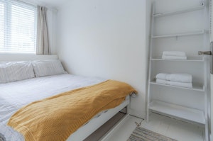 Sandy Bay Getaway image 13