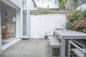 Sandy Bay Getaway image 5