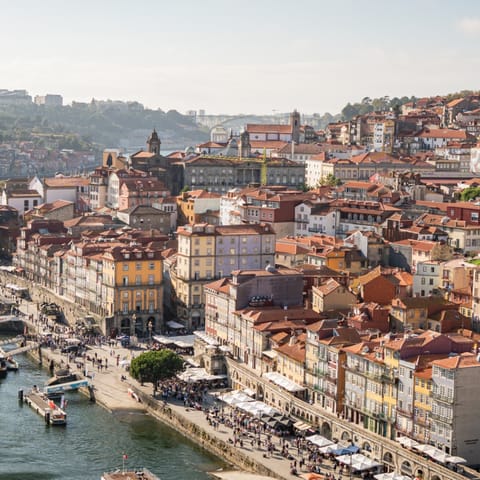 Stay in the heart of Porto, with the historic old town on your doorstep 