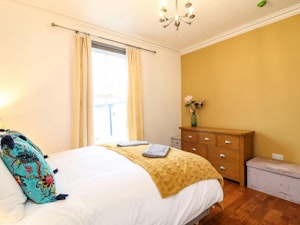 Georgian Pearl image 10