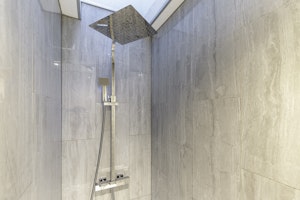Portobello Peregrine image 11