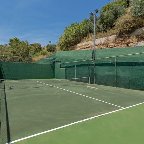 Practice your forehands on the tennis courts