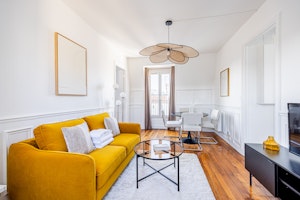 Mornings in Montparnasse image 10