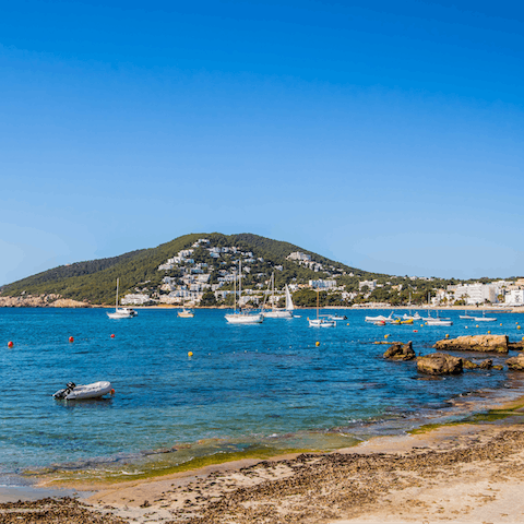 Head for the pretty coastal resort of Santa Eulalia – fifteen minutes by car 